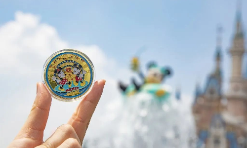 上海迪士尼度假区与远望谷续签多年联盟协议并将推出全新“奇幻纪念章”