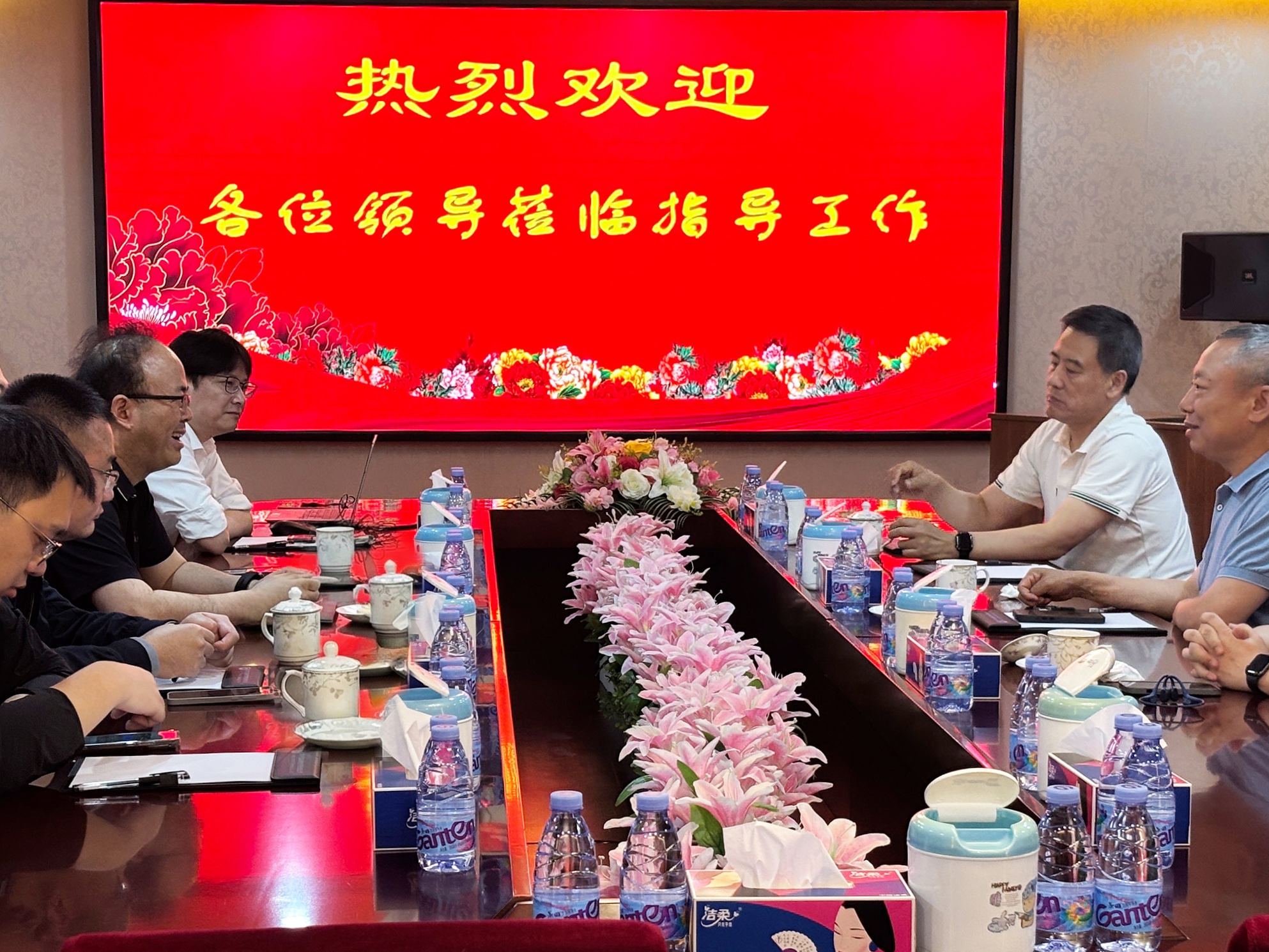 政企协同话发展，共绘物联新蓝图 —— 周庄镇领导一行莅临远望谷参观交流