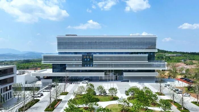远望谷案例 | 在齐鲁大地，为淄博师专添上一缕时代的书香